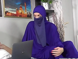 Niqab babe likes it rock hard