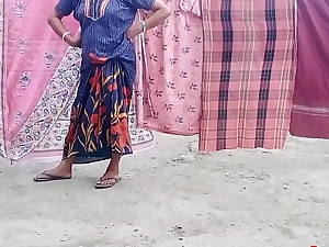 Bengali Desi Village Wife and Will not hear of Boyfriend Dogystyle fuck outdoor ( Official video Overwrought Localsex31)