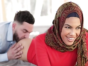 Hijab Stepsister Sending Nudes Far Stepbrother - Maya Farrell, Peter Untried -Family Strokes