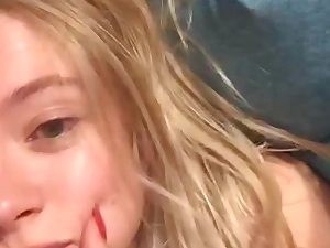 Two Blondes Go-go On Periscope