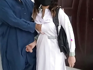 Desi Pakistani School Girl Fucked By The brush Stepfather